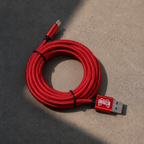 competitive-controller-cable-rojo-logo-1000x1000-opt-q85